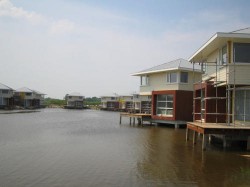 Geveke Bouw Heerenveen meer met 2 huizen
